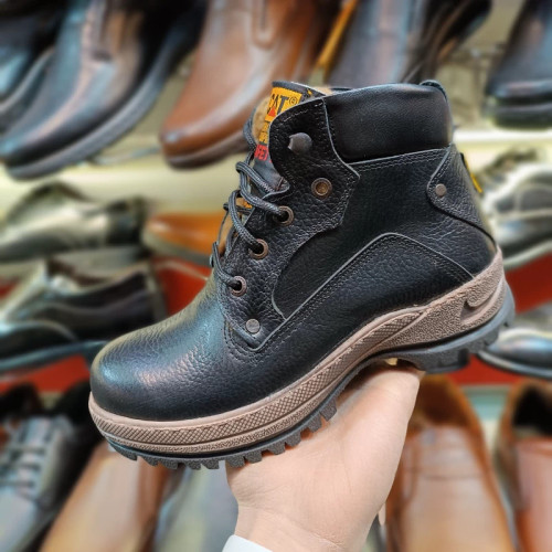 نیم بوت کت تمام چرم خزدار زیره ترمو یخ شکن درجه 1 سایز36الی40 تیم برلند کاترپیلار