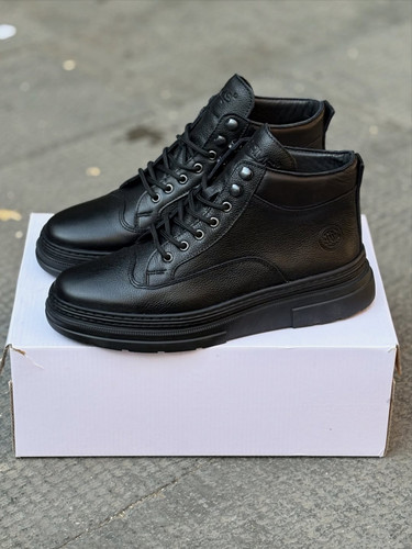 نیم بوت مردانه تمام چرم مدل جدید شمس مدل سوبارو 1 کد ۶۴۲