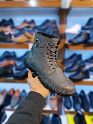 نیم بوت مردانه چرم طبیعی زیره لاستیک کد ۶۷۶