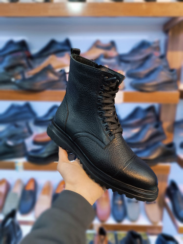 نیم بوت تمام چرم طبیعی بسیار سبک کد ۶۸۸