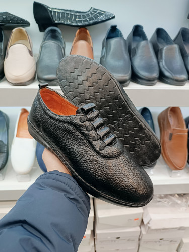 کفش طبی زنانه چرم طبیعی کد ۷۱۴