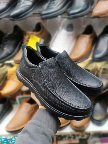 کفش تویوتا مردانه چرم طبیعی بسیار سبک کد ۷۹۹ .